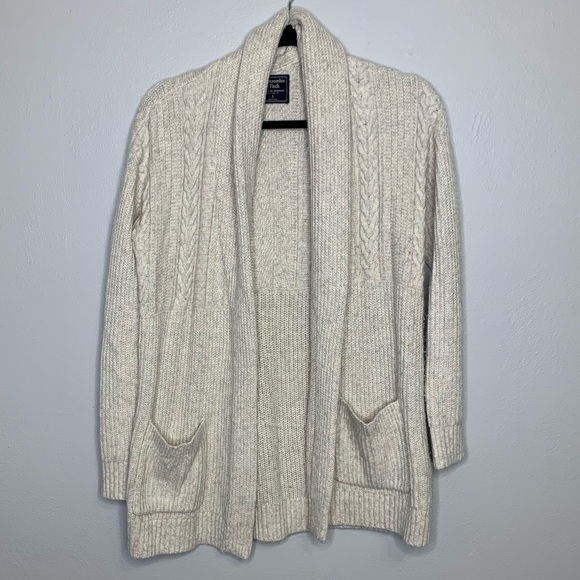 Abercrombie & Fitch Sweaters - Abercrombie & Fitch Cream Knit Sweater Size Small